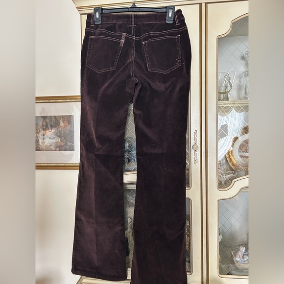 Yuka Women's Brown Corduroy Jeans Size 4 C:4302 NWT - Picture 2 of 3
